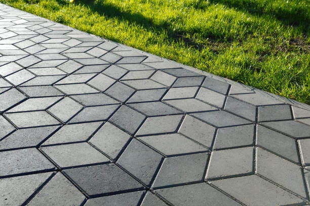 Best Professional Driveway Pavers  in Hernando, MS