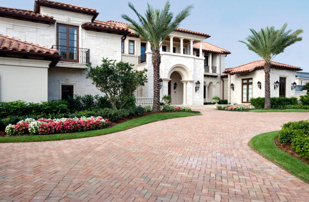 Best Interlocking Driveway Pavers  in Hernando, MS